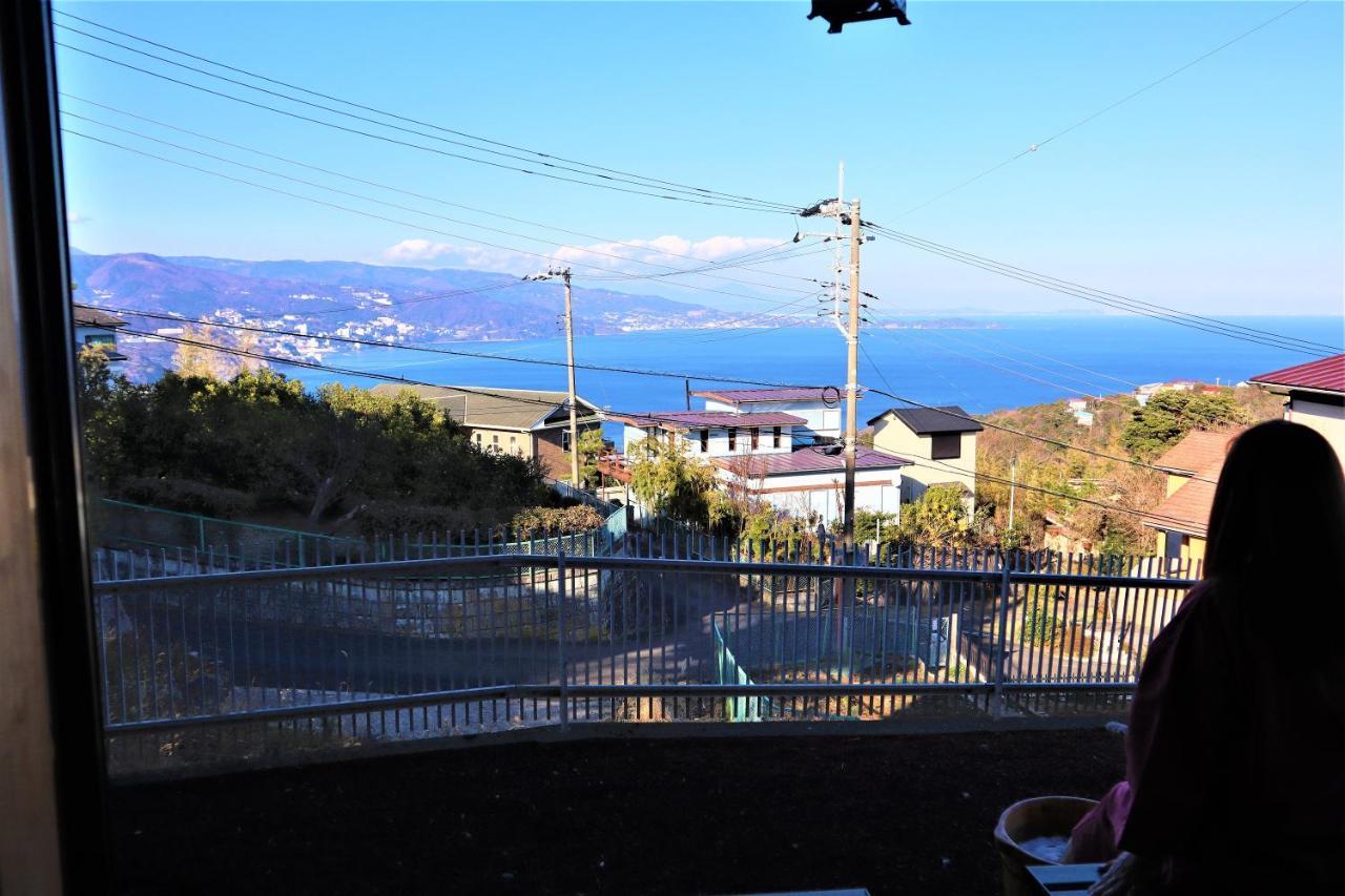 熱海の海が一望できる温泉付貸別荘 満月あじろ Mitsukiajiro Atami  Exterior foto